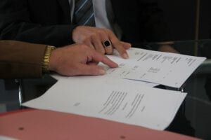 Lawyers drafting & formulating contracts in Colorado.
